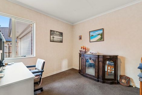 Photo of property in 70 Tuihana Drive, Papamoa Beach, Papamoa, 3118