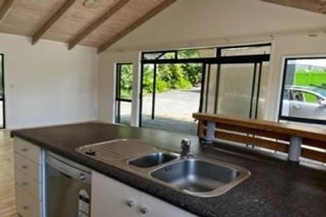 Photo of property in 7a Erica Road, Sunnynook, Auckland, 0620