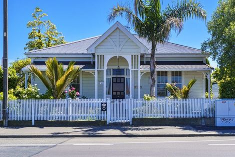 Photo of property in 1 Latham Street, Napier South, Napier, 4110