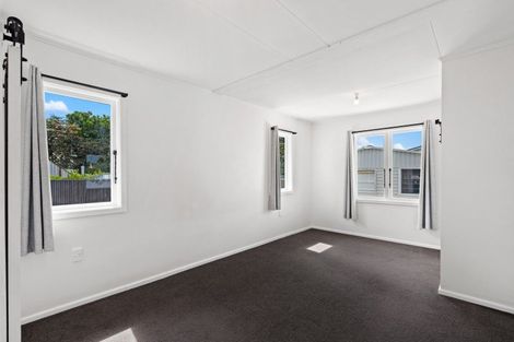 Photo of property in 19 Shrimpton Road, Haumoana, 4102