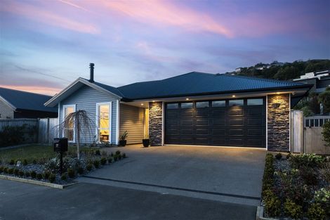 Photo of property in 17 Long Acre Drive, Cracroft, Christchurch, 8022