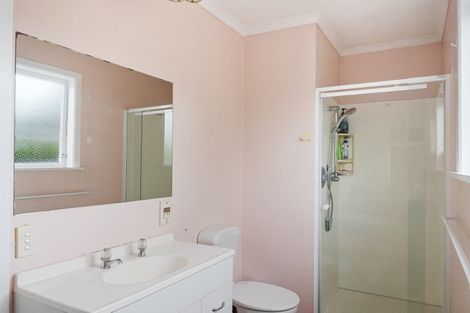 Photo of property in 35 Highbury Drive, Levin, 5510