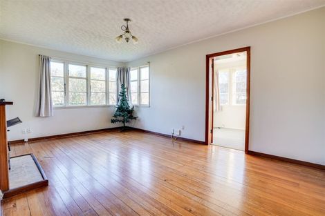 Photo of property in 6 Auburn Avenue, Upper Riccarton, Christchurch, 8041