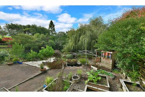 Photo of property in 11 Moffat Road, Red Beach, 0932