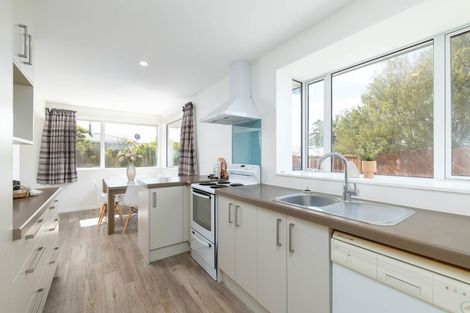 Photo of property in 30 Woodgrove Avenue, North New Brighton, Christchurch, 8083