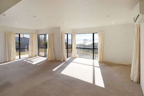 Photo of property in 83 Ashton Fitchett Drive, Brooklyn, Wellington, 6021