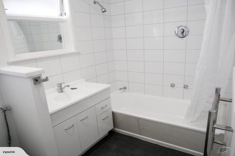 Photo of property in 21 Mcquarrie Avenue, Wattle Downs, Auckland, 2103