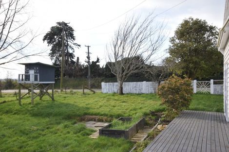 Photo of property in 235 Wallacetown Lorneville Highway, Underwood, Invercargill, 9874