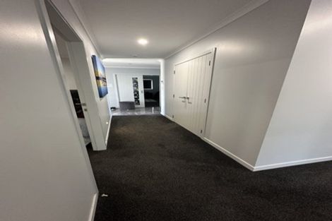 Photo of property in 190 Pacific Drive, Fitzherbert, Palmerston North, 4410