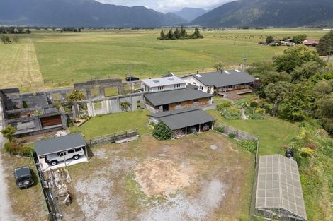 Photo of property in 327 Wanganui Flat Road, Harihari, 7884