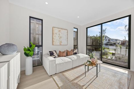 Photo of property in 17 Bremner Ridge Street, Flat Bush, Auckland, 2019