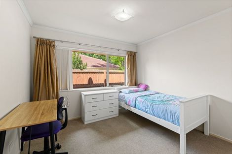 Photo of property in 1 Henridge Place, Avonhead, Christchurch, 8042