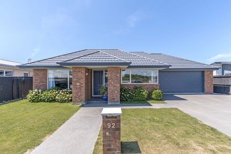 Photo of property in 92 Rannoch Drive, Broomfield, Christchurch, 8042