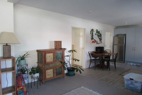 Photo of property in 2 Hawkhurst Road, Lyttelton, 8082