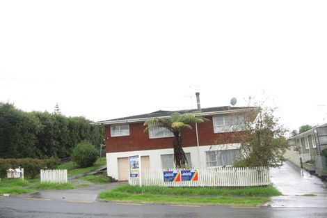 Photo of property in 1/4 Larne Avenue, Pakuranga Heights, Auckland, 2010