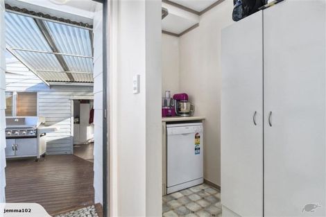 Photo of property in 21 Solomon Street, Brookfield, Tauranga, 3110