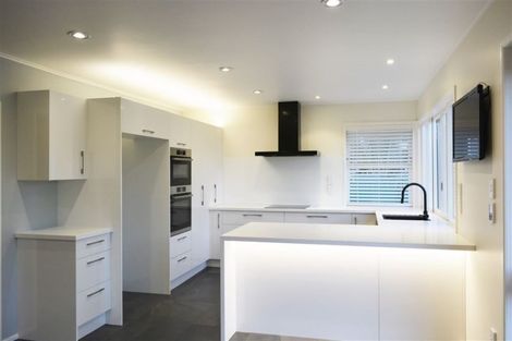 Photo of property in 9 Yacht Place, Bucklands Beach, Auckland, 2012