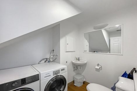 Photo of property in Whitmore Apartments, 1b/7 Stout Street, Wellington Central, Wellington, 6011