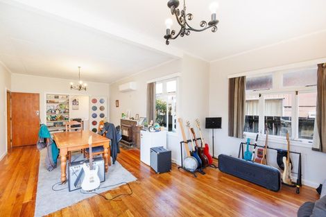 Photo of property in 859 Main Street, Roslyn, Palmerston North, 4414