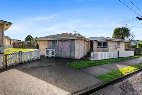 Photo of property in 76 Conway Road, Eltham, 4322