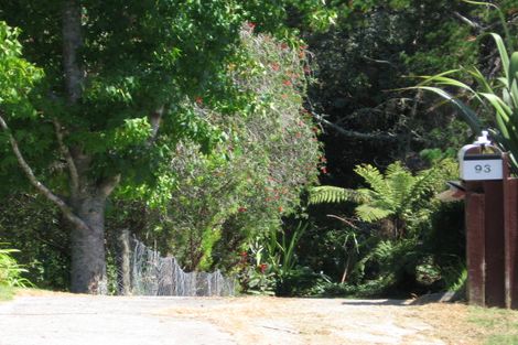 Photo of property in 93 Awaruku Road, Torbay, Auckland, 0630