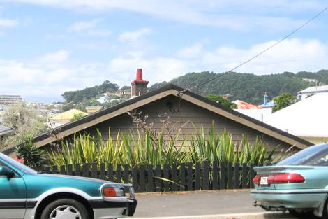 Photo of property in 305 Adelaide Road, Newtown, Wellington, 6021