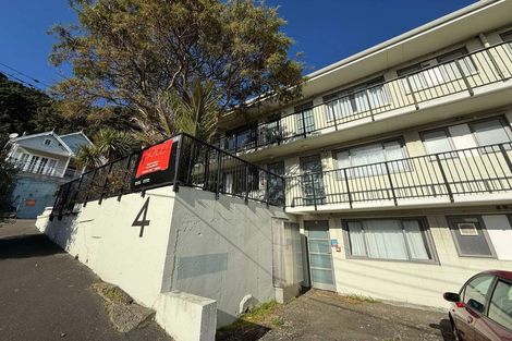 Photo of property in 8/4 Derby Street, Mount Victoria, Wellington, 6011