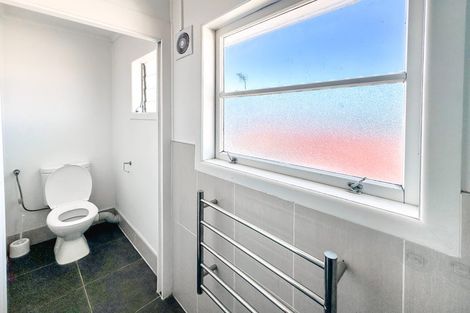 Photo of property in 39 Beaumonts Way, Manurewa, Auckland, 2102