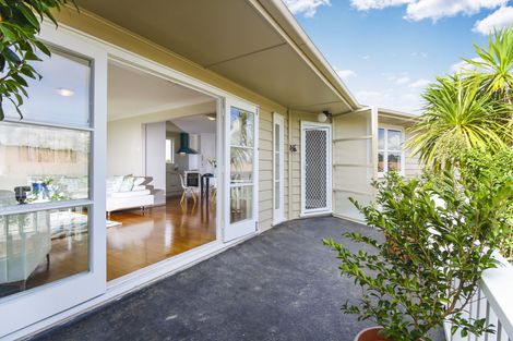 Photo of property in 64 Ellis Avenue, Mount Roskill, Auckland, 1041