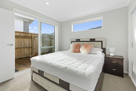 Photo of property in 4a Tiria Drive, Papamoa Beach, Papamoa, 3118