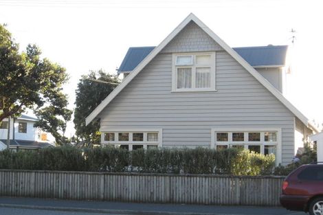 Photo of property in 44 Oroua Street, Eastbourne, Lower Hutt, 5013