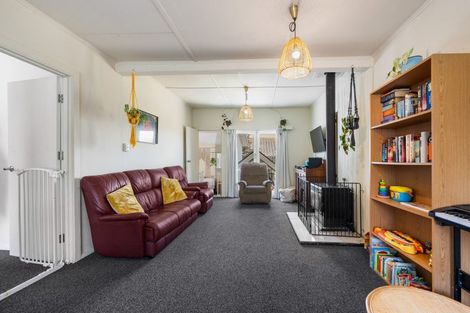 Photo of property in 4 Seabury Avenue, Foxton Beach, Foxton, 4815