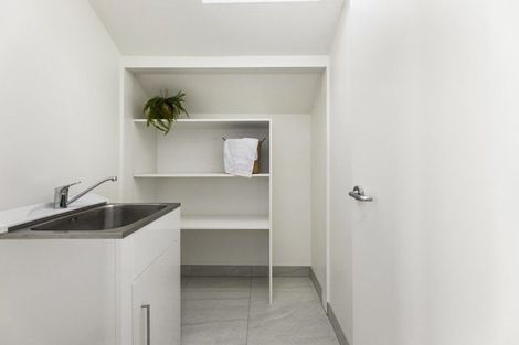 Photo of property in 1 Overdale Drive, Cashmere, Christchurch, 8022