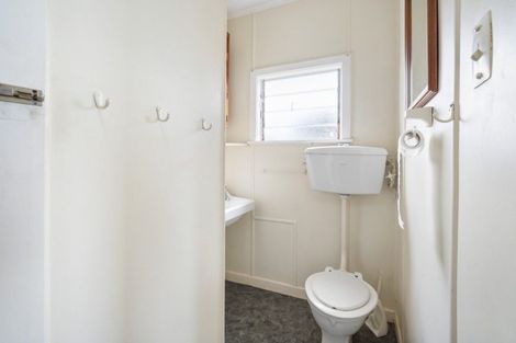 Photo of property in 11 Ringer Avenue, Matapouri, Whangarei, 0173