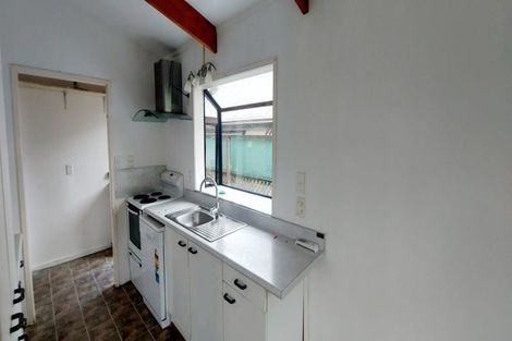 Photo of property in 1/166 Nile Road, Milford, Auckland, 0620