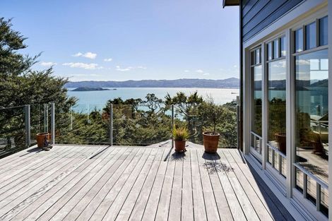 Photo of property in 18 Huia Road, Days Bay, Lower Hutt, 5013
