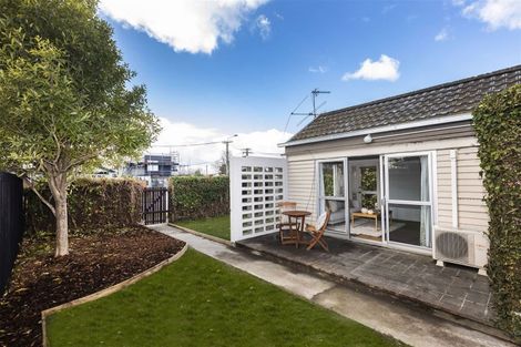 Photo of property in 2/23 Bretts Road, St Albans, Christchurch, 8052