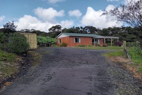 Photo of property in 112 Arrowsmith Road, Waitakere, Henderson, 0782