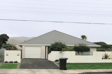 Photo of property in 20 Ngaio Road, Waikanae, 5036