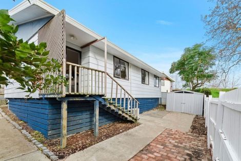 Photo of property in 1/71 Redcrest Avenue, Red Hill, Papakura, 2110