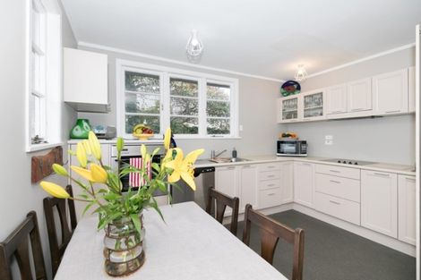 Photo of property in 1064 Heaphy Terrace, Fairfield, Hamilton, 3214