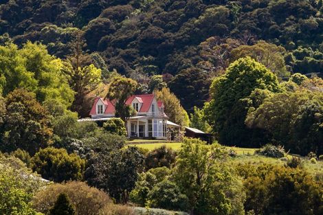 Photo of property in 44 Cemetery Road, Wainui, Akaroa, 7582
