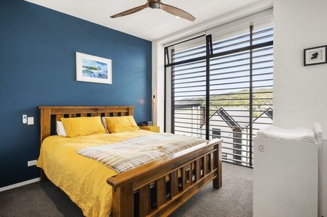 Photo of property in 17 Erica Pabst Way, Island Bay, Wellington, 6023