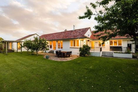 Photo of property in 142 Williams Street, Cambridge, 3434