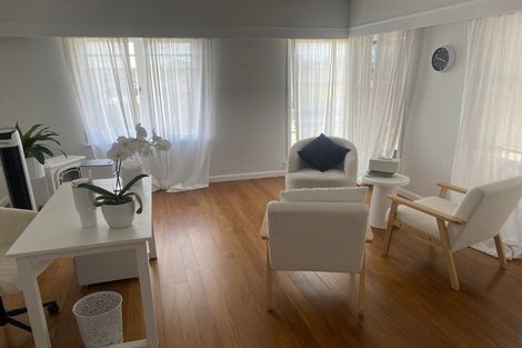 Photo of property in 119 Shakespeare Road, Milford, Auckland, 0620