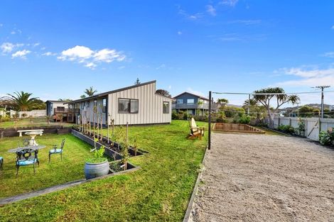 Photo of property in 20 Robert Street, Mangawhai Heads, Mangawhai, 0505