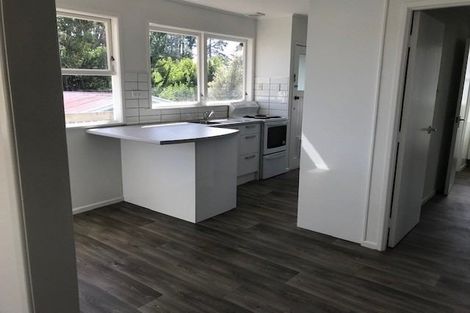 Photo of property in 10 Barnfield Place, Glendene, Auckland, 0602