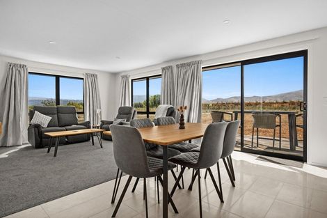 Photo of property in 21 Thyme Fields Road, Springvale, 9393