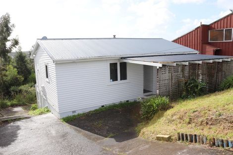 Photo of property in 579 East Coast Road, Browns Bay, Auckland, 0630
