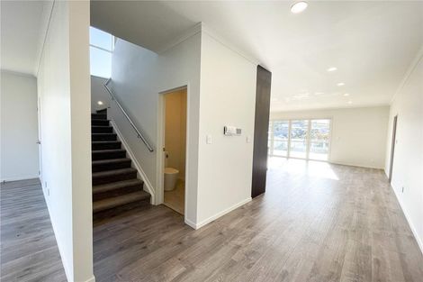 Photo of property in 6 Sai Ridge Close, Pukekohe, 2120